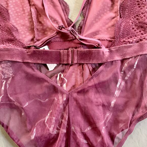 Victorias Secret Fishnet Lace Teddy Bodysuit XS Maroon Dark Cherry Red NWT - Picture 6 of 9